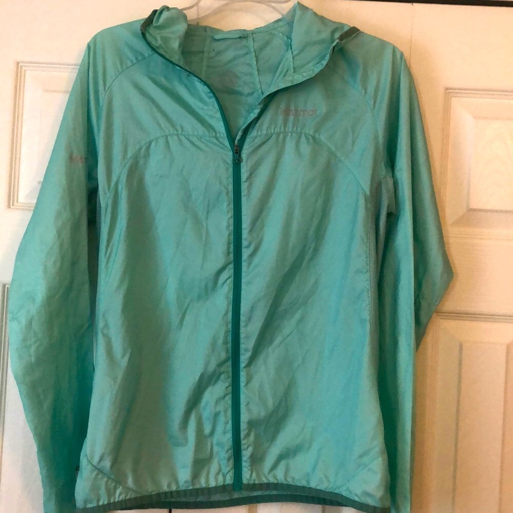 Marmot hooded women’s rain jacket/windbreaker size M